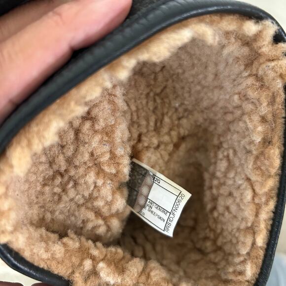 UGG Brooks Tall Black Leather Boots Genuine Sheepskin Lining Women’s Sz 8 Winter - Picture 13 of 16